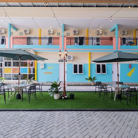 Sans Wm Hotel Blitar Exterior photo