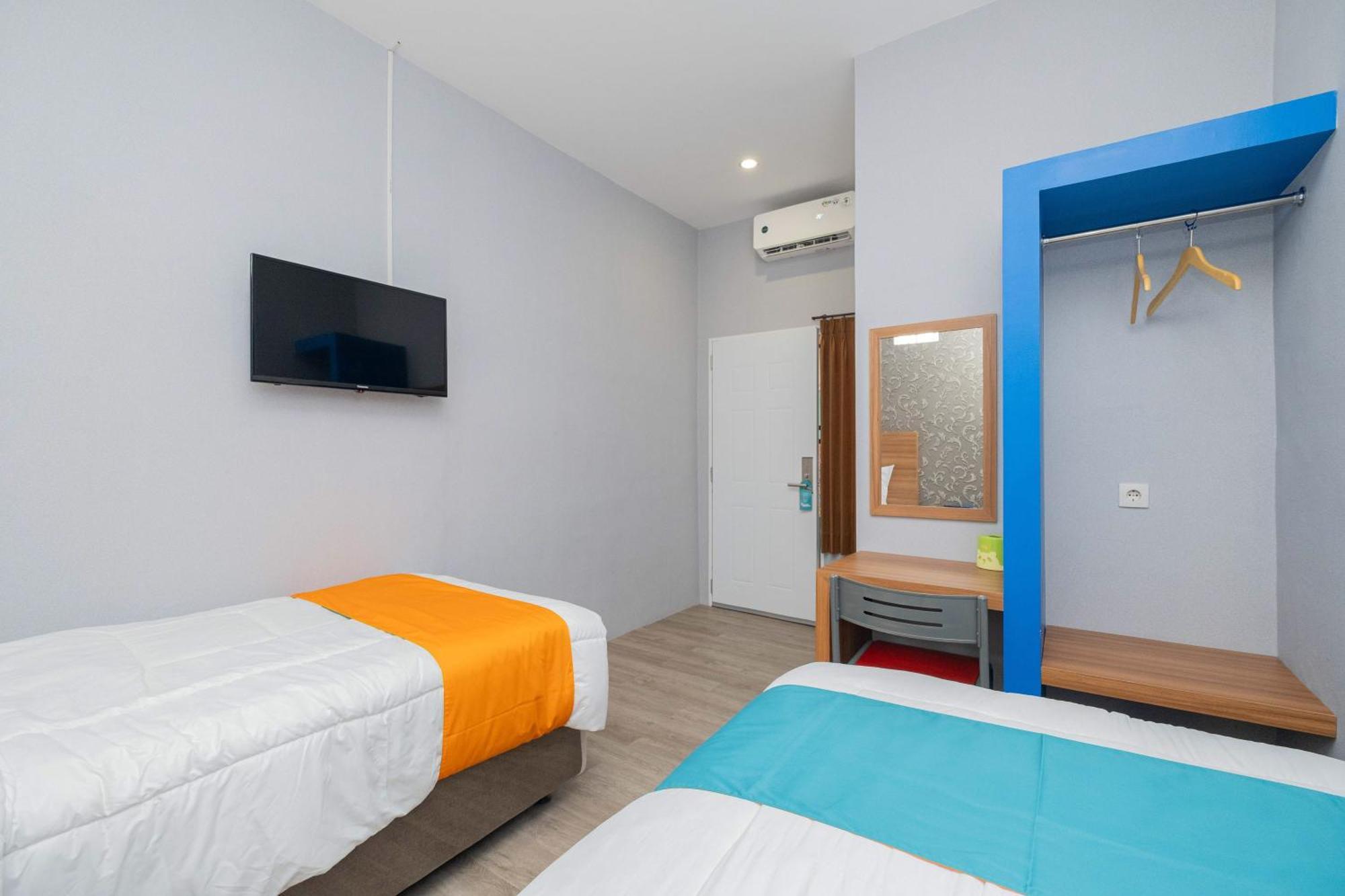 Sans Wm Hotel Blitar Exterior photo